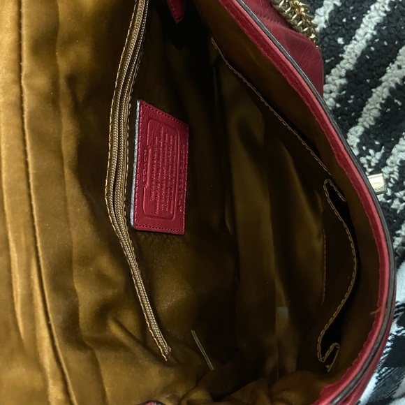 Coach Turnlock 2013 Red Leather Shoulder Bag with Gold Chain - Picture 7 of 10